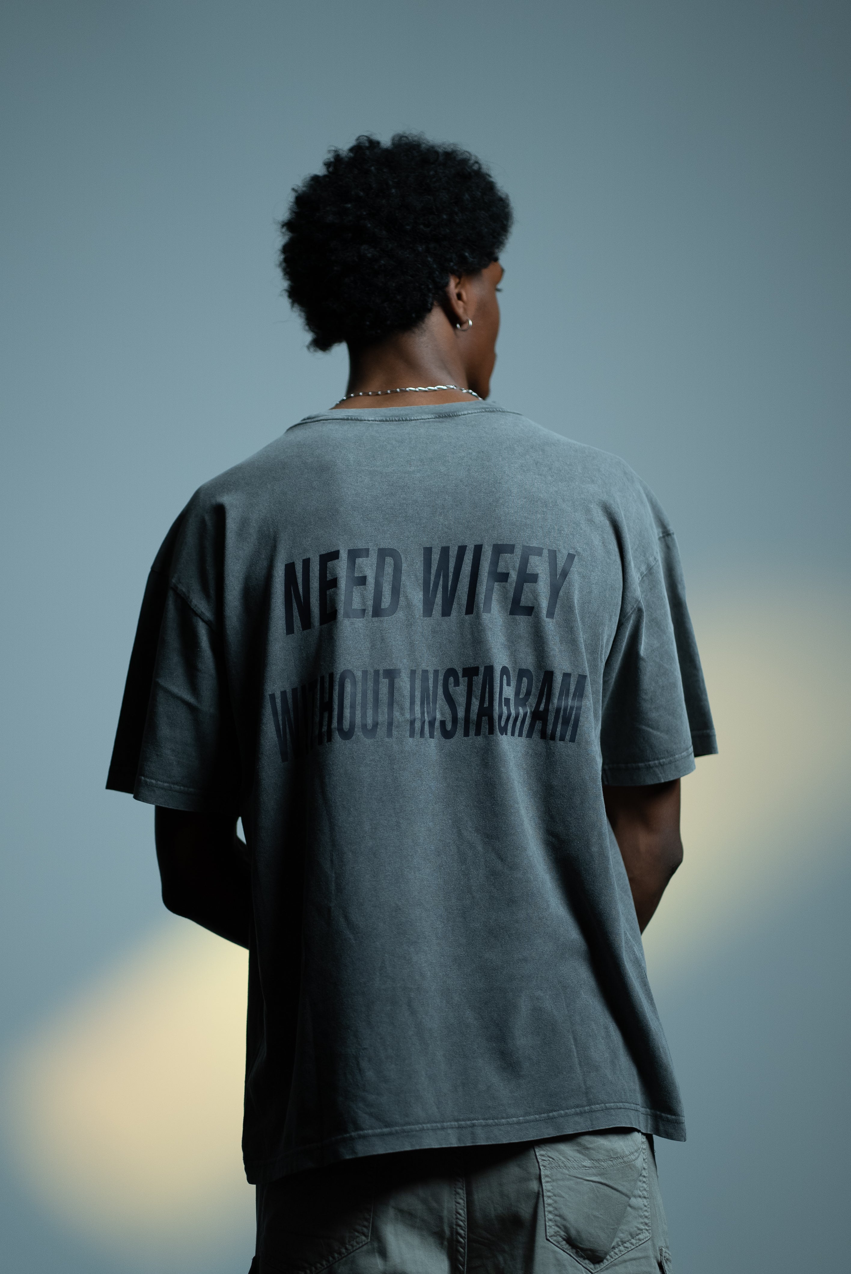 T-SHIRT NEED WIFEY